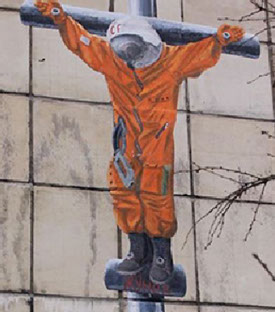 Граффити "Распятый Гагарин"